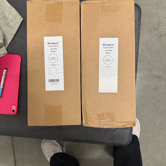 Hradecti Black Curtain Rod Set - Picture 4 of 4